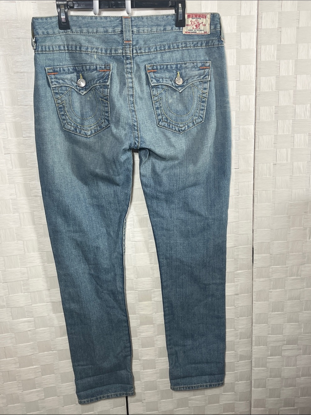 True Religion Jeans Classic Distressed Blue button fly mid rise Eye catching 32